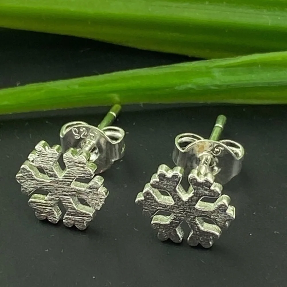 Sterling Silver Snowflake Post Earrings Textured Winter‎ Holiday
